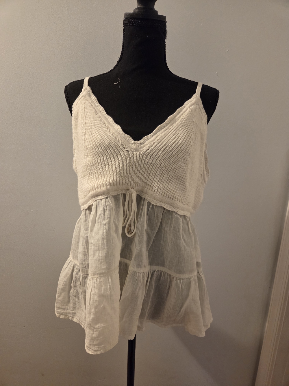 Hollister White Layered Knit & Gauze Cami